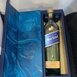 Johnnie Walker Blue Label Blended Scotch - Blue & Gold BOX AND EMPTY BOTTLE